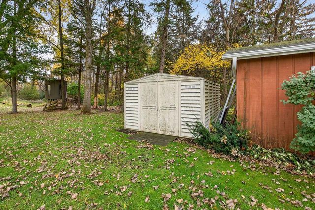 8511 EDGEWATER, Omro, WI 54963