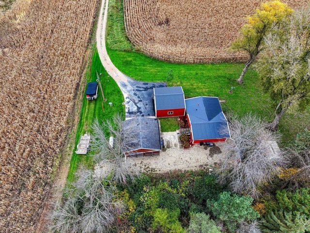 8511 EDGEWATER, Omro, WI 54963