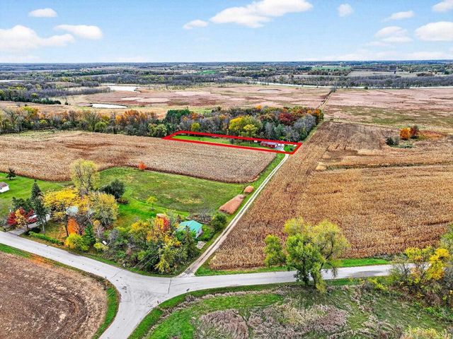 8511 EDGEWATER, Omro, WI 54963