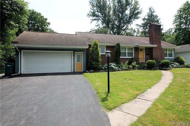8709 Nottingham, Clarence, NY 14221