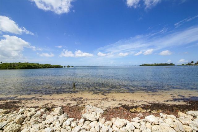 2108 ILLINOIS AVENUE, Bradenton, FL 34207