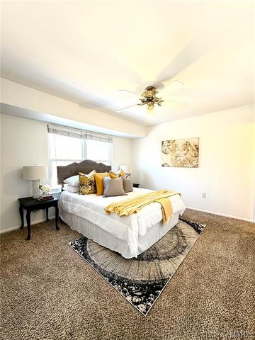 38 Amberly Drive, St Peters, MO 63376