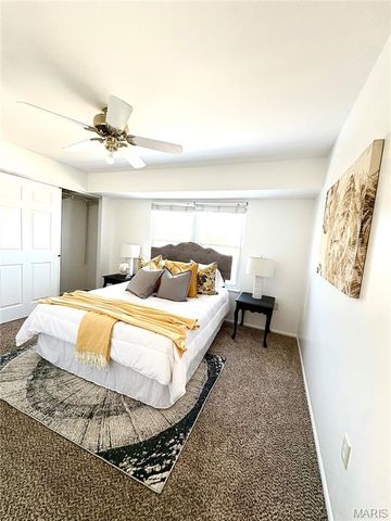 38 Amberly Drive, St Peters, MO 63376