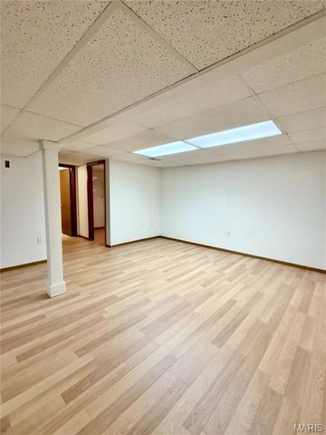 38 Amberly Drive, St Peters, MO 63376