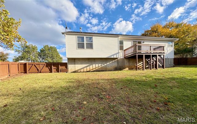 38 Amberly Drive, St Peters, MO 63376