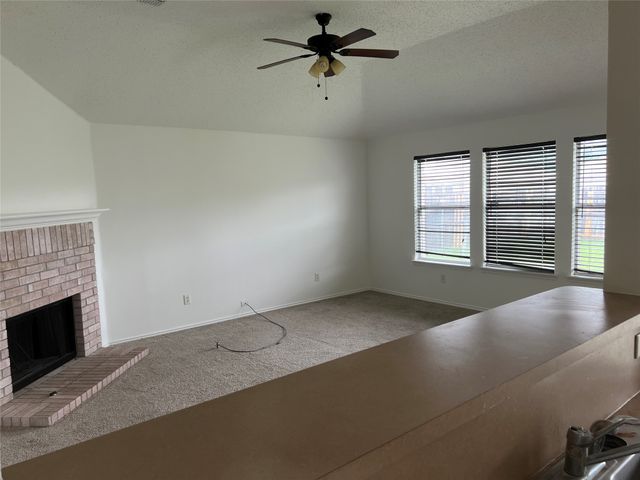 140 Rolling Hills Place, Lancaster, TX 75146