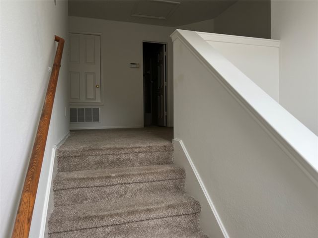 140 Rolling Hills Place, Lancaster, TX 75146