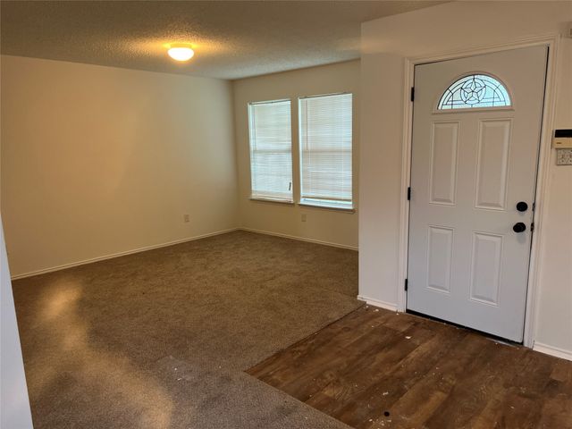 140 Rolling Hills Place, Lancaster, TX 75146
