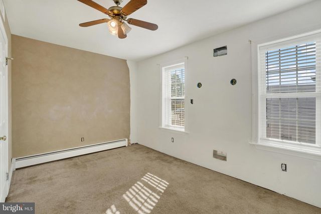 208 S 6TH ST, Columbia, PA 17512