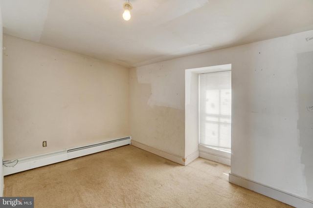 208 S 6TH ST, Columbia, PA 17512