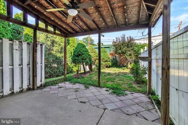 208 S 6TH ST, Columbia, PA 17512