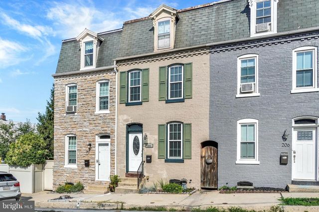 208 S 6TH ST, Columbia, PA 17512