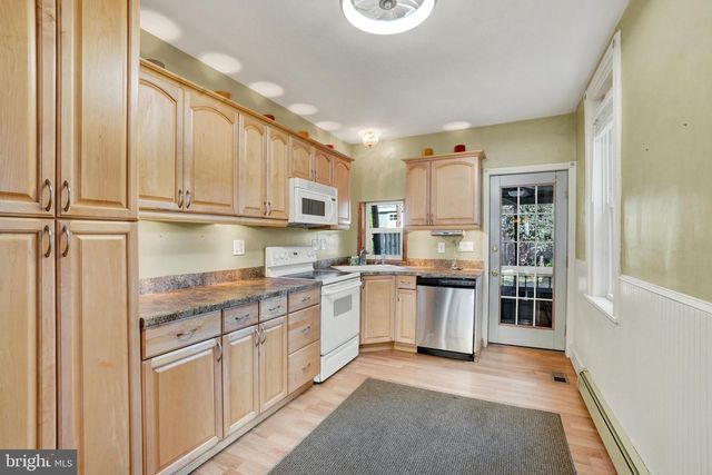 208 S 6TH ST, Columbia, PA 17512