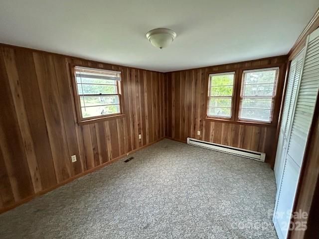 557 Falls Avenue, Granite Falls, NC 28630