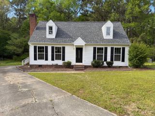 637 Yates Place, Zebulon, NC 27597