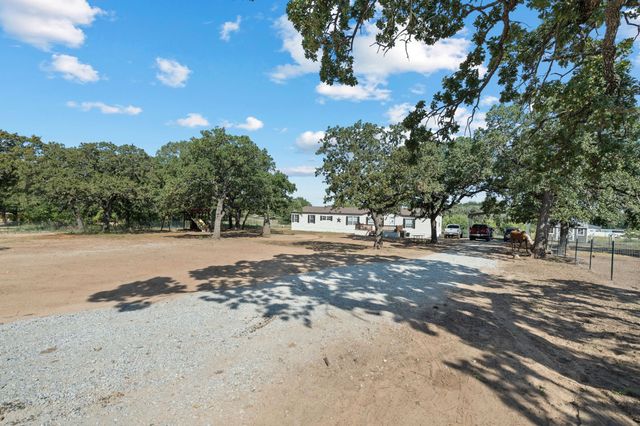 2005 Atticus Court, Springtown, TX 76082