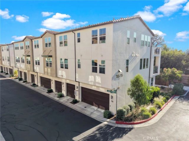 713 Cara Cara Lane, Covina, CA 91723