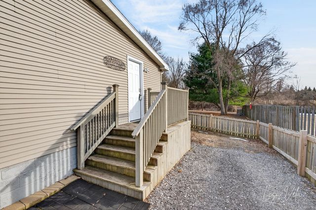 913 E Lewis Street, Whitehall, MI 49461