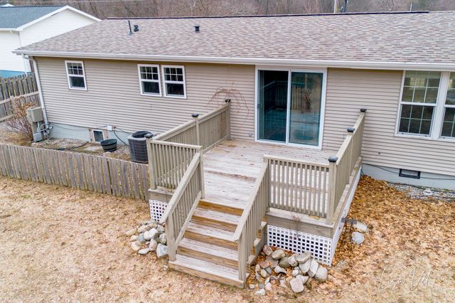 913 E Lewis Street, Whitehall, MI 49461