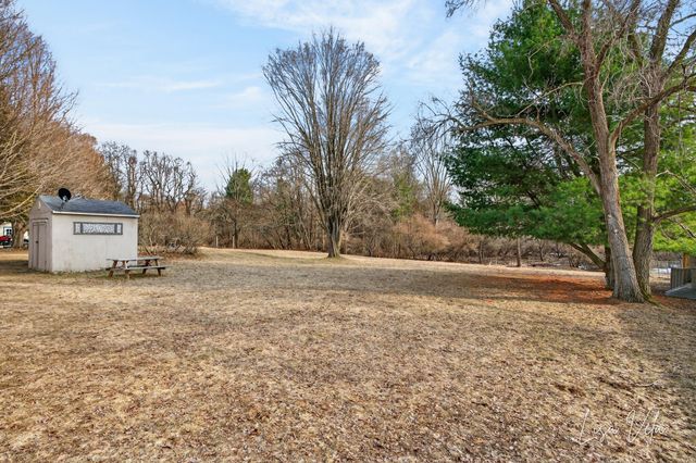 913 E Lewis Street, Whitehall, MI 49461