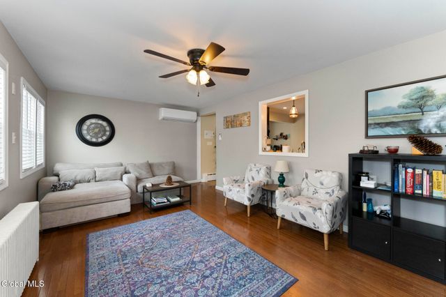 38 Rotterdam Street, Rotterdam, NY 12306