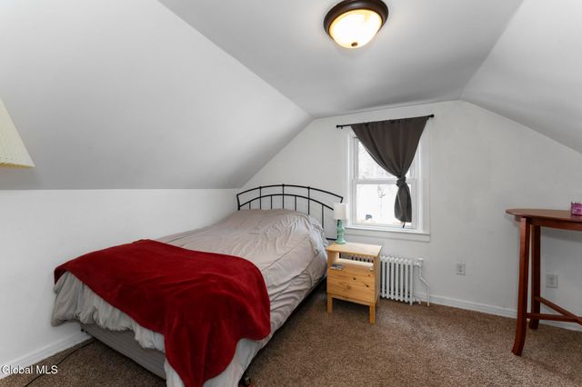 38 Rotterdam Street, Rotterdam, NY 12306