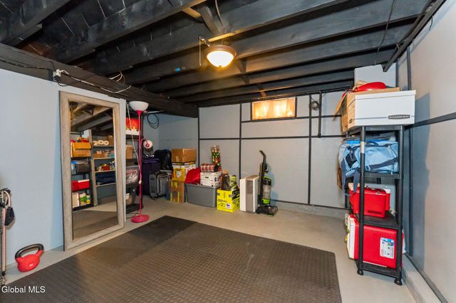 38 Rotterdam Street, Rotterdam, NY 12306