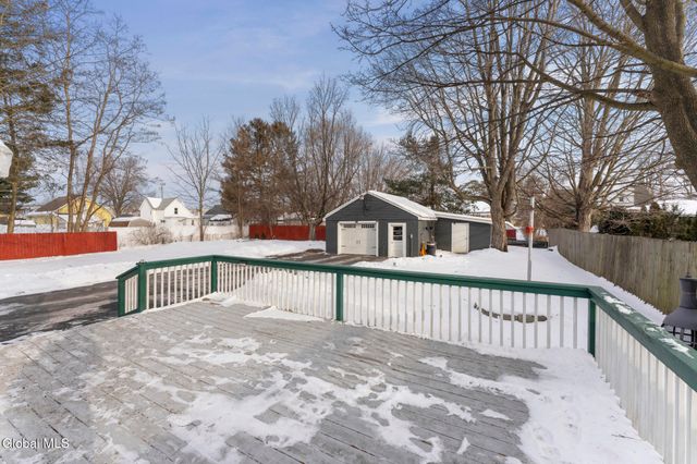 38 Rotterdam Street, Rotterdam, NY 12306