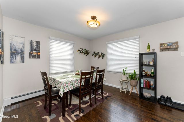 38 Rotterdam Street, Rotterdam, NY 12306