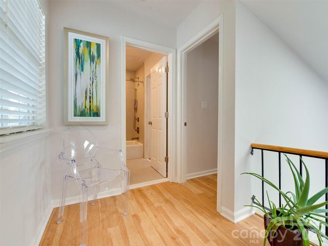 9006 Saint Thomas Lane, Charlotte, NC 28277