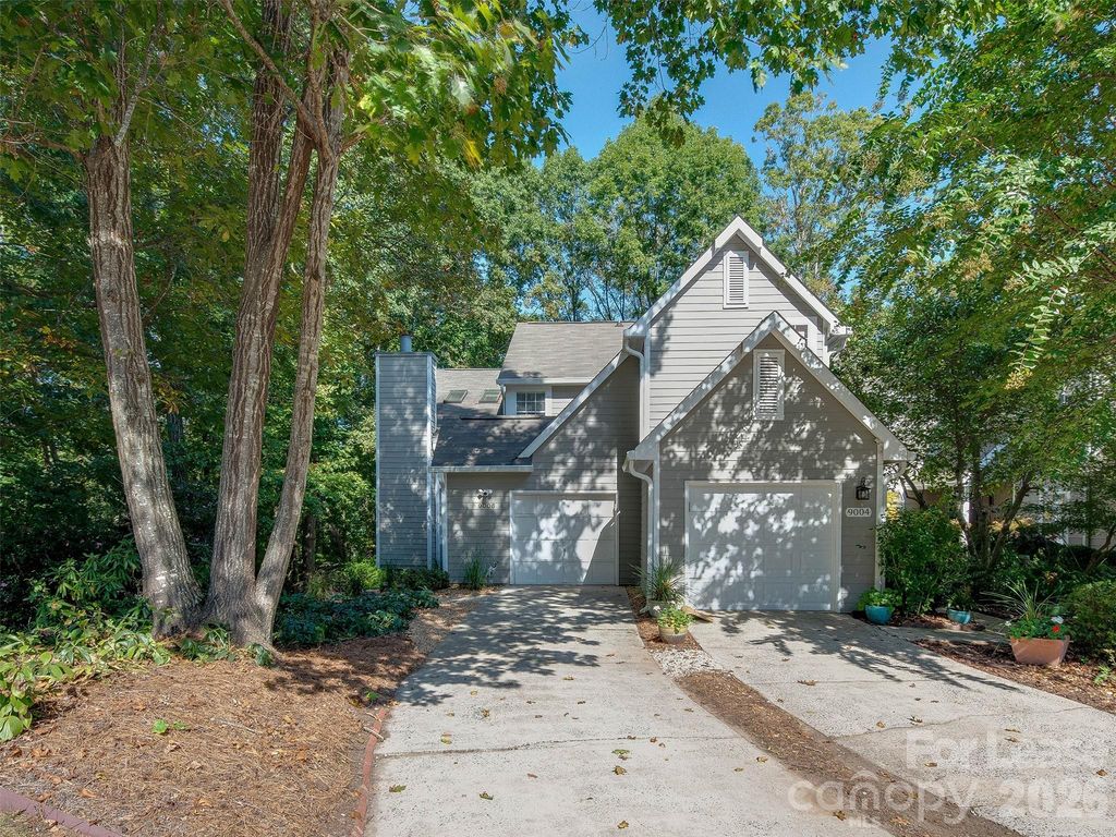 9006 Saint Thomas Lane, Charlotte, NC 28277