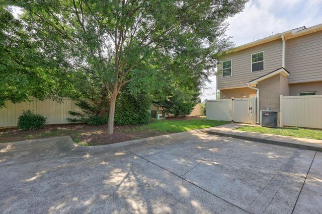 315 E Clark Blvd Unit J, Murfreesboro, TN 37130