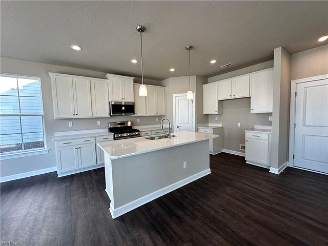 334 Station DR, Suffolk, VA 23434