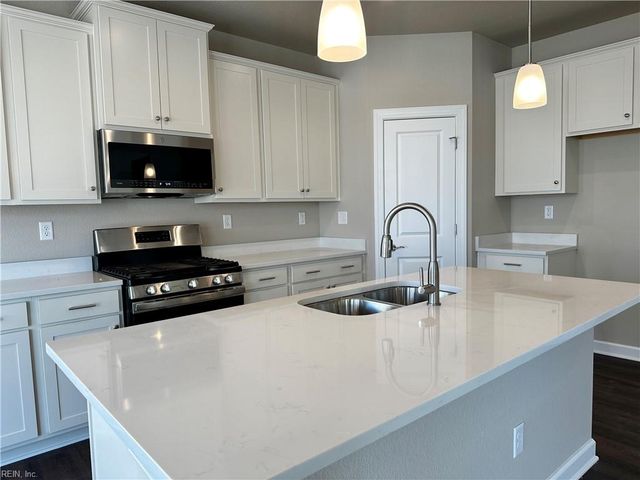 334 Station DR, Suffolk, VA 23434