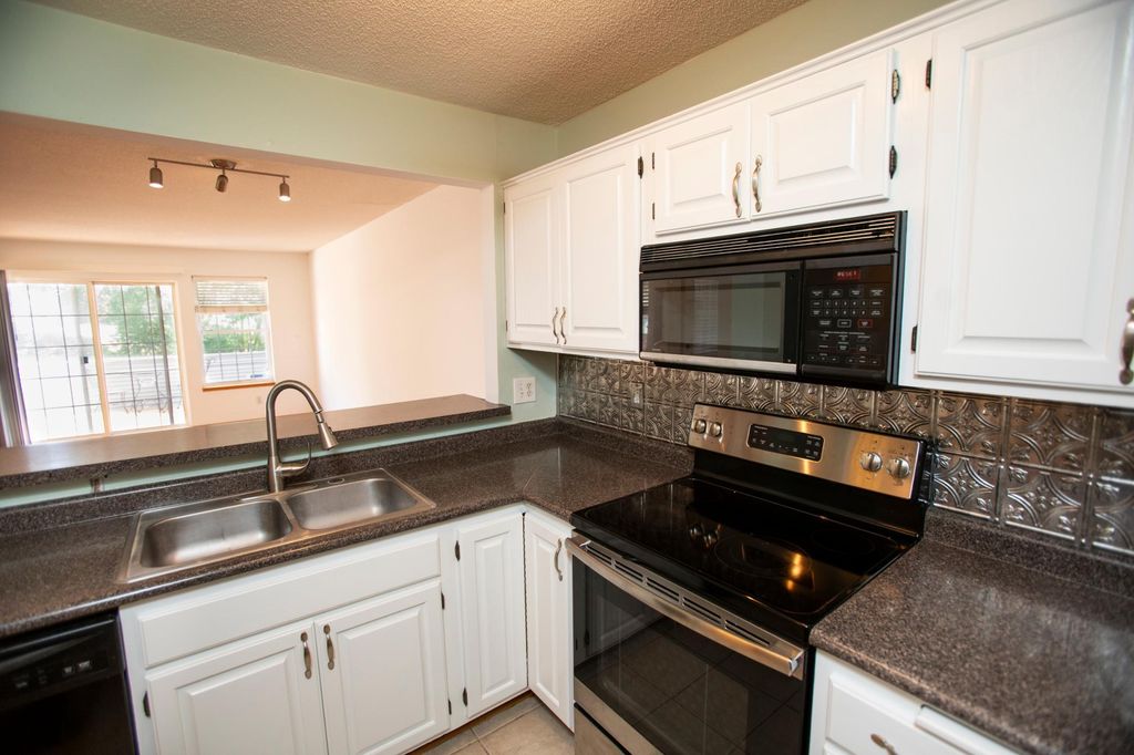 15805 24th Avenue N F, Plymouth, MN 55447 — photo 5