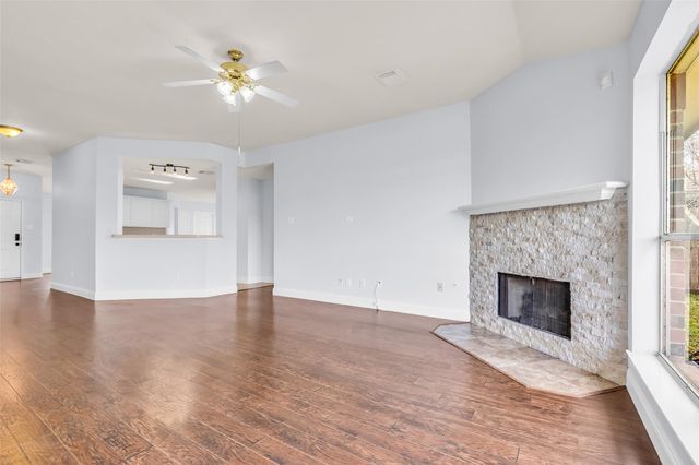 19615 Amistad Drive, Tomball, TX 77375