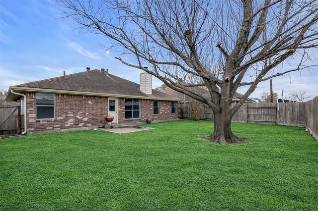 19615 Amistad Drive, Tomball, TX 77375