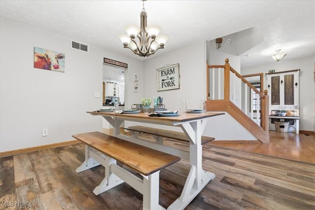 1621 Lakewood Circle, Washington, WV 26181