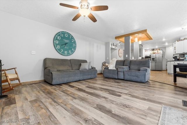 1621 Lakewood Circle, Washington, WV 26181