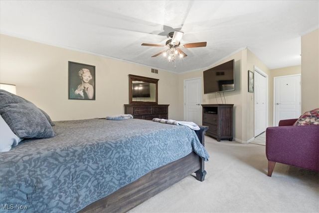 1621 Lakewood Circle, Washington, WV 26181