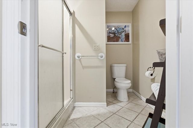 1621 Lakewood Circle, Washington, WV 26181