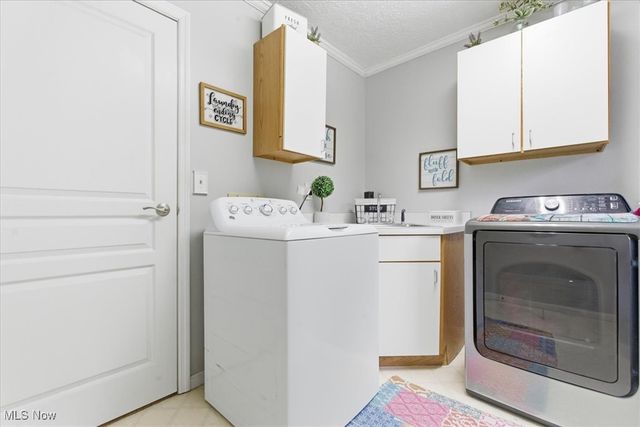 1621 Lakewood Circle, Washington, WV 26181