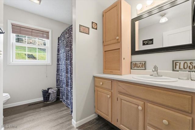 1621 Lakewood Circle, Washington, WV 26181