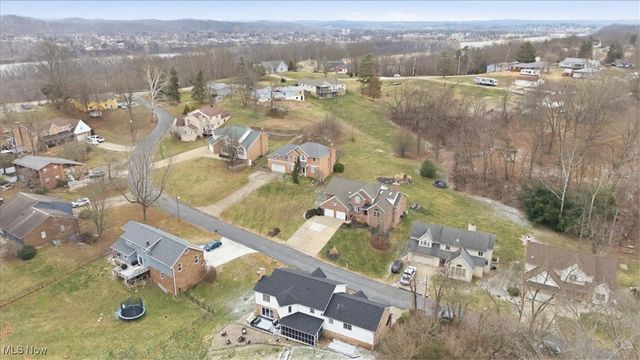 1621 Lakewood Circle, Washington, WV 26181