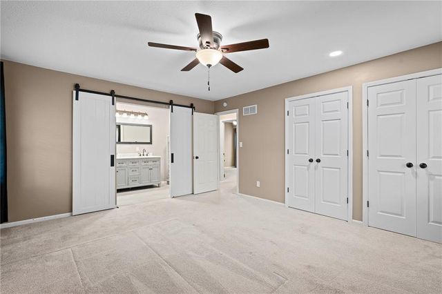 3712 SW Christiansen Drive, Blue Springs, MO 64014