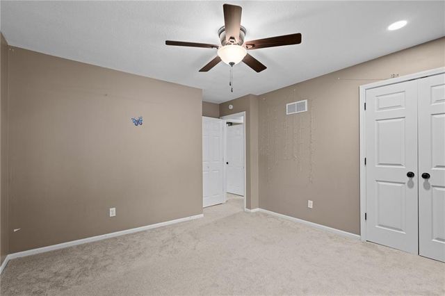 3712 SW Christiansen Drive, Blue Springs, MO 64014