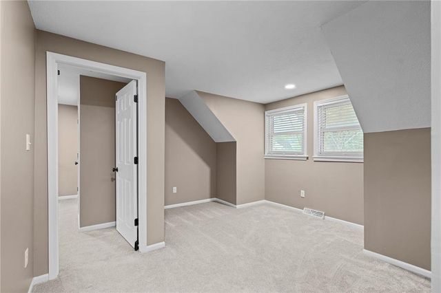 3712 SW Christiansen Drive, Blue Springs, MO 64014
