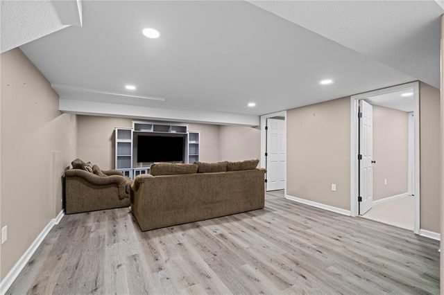 3712 SW Christiansen Drive, Blue Springs, MO 64014