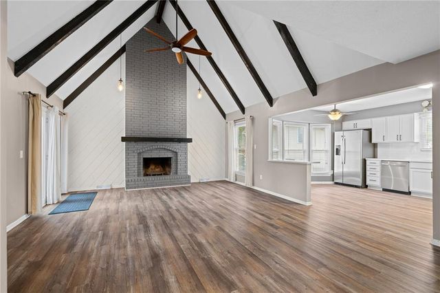 3712 SW Christiansen Drive, Blue Springs, MO 64014