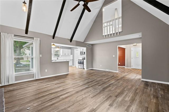 3712 SW Christiansen Drive, Blue Springs, MO 64014